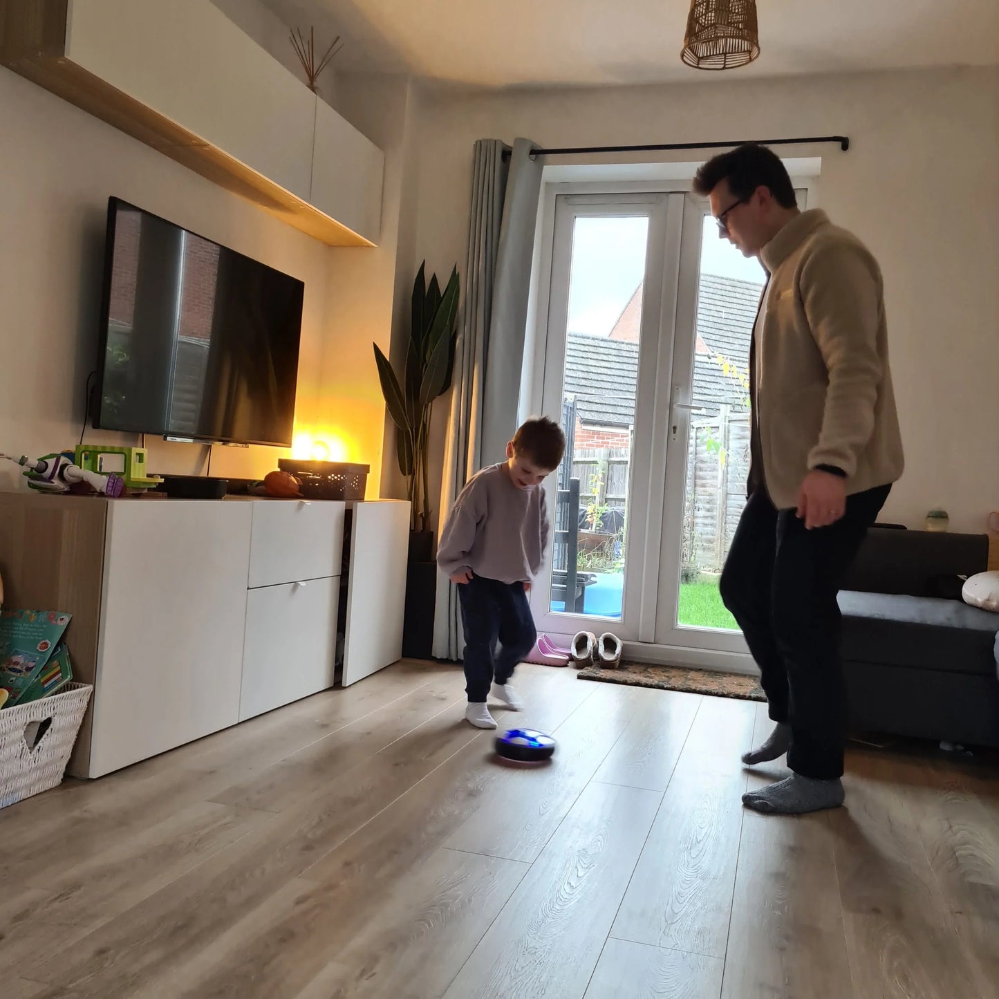 LED Hover Football – Sjovt Indendørsspil for Børn og Familie